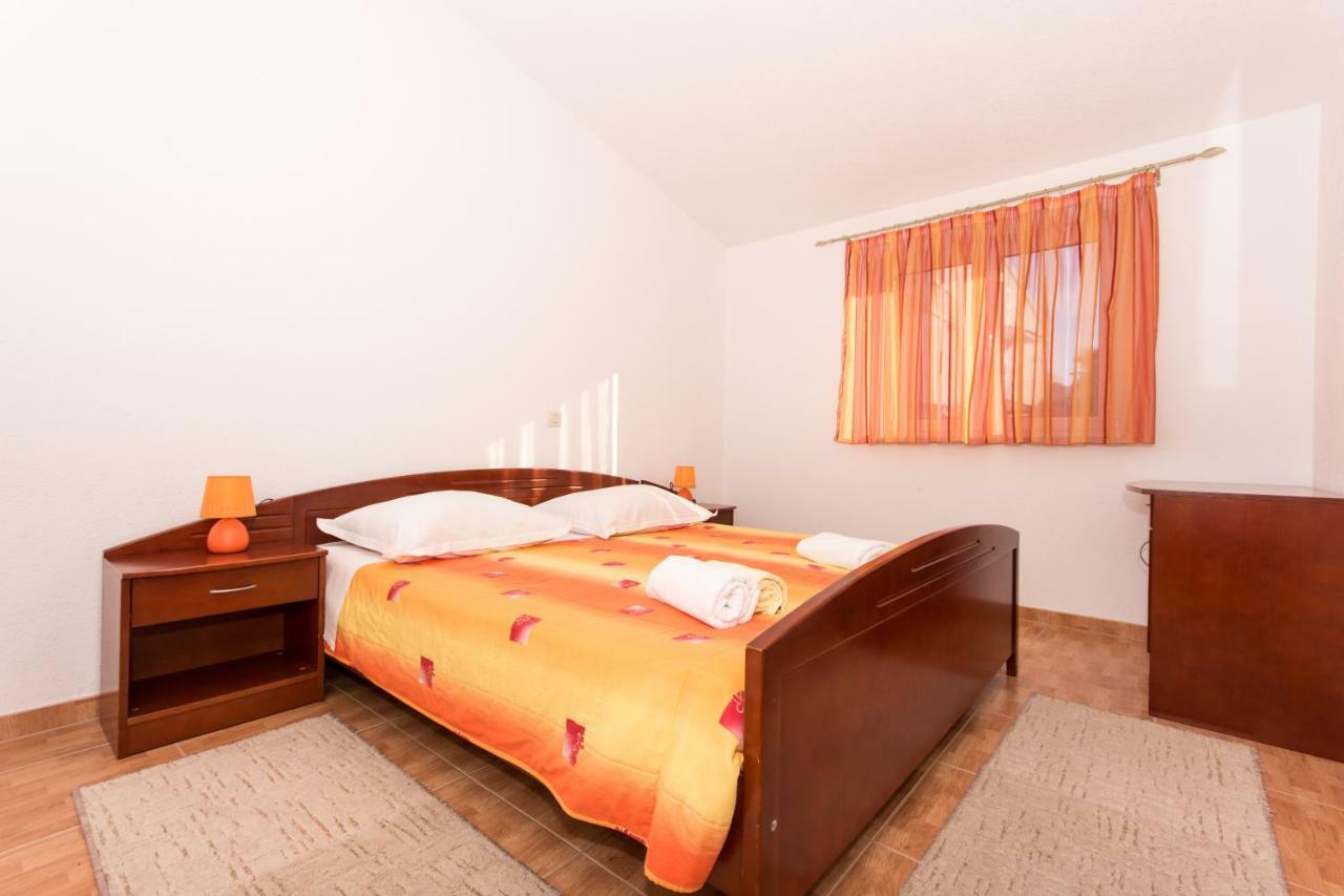 Apartments Fumija โตรกีร์ ภายนอก รูปภาพ